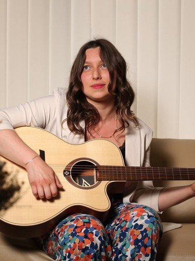 Laëti - Musique live 100% acoustique en guitare-voix