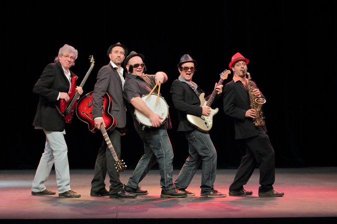 WOUAHZIF - Groupe festif - Chansons rockreggaeskaexotiques