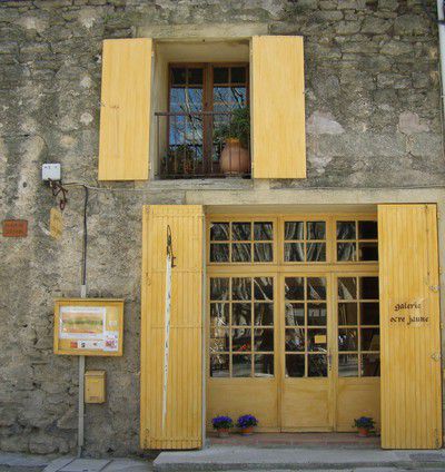 Association ocre jaune