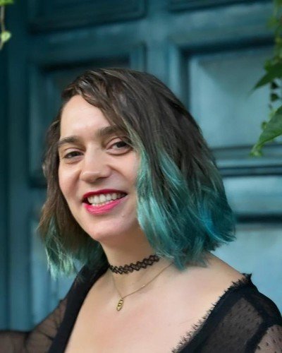 Justine Thorn - Chanteuse de variétés internationales et Françaises