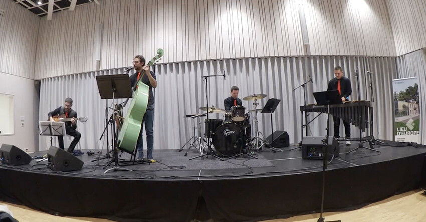 Compagnie Swing And Vibes - Concert de Noël par The Swinging Christmas Company
