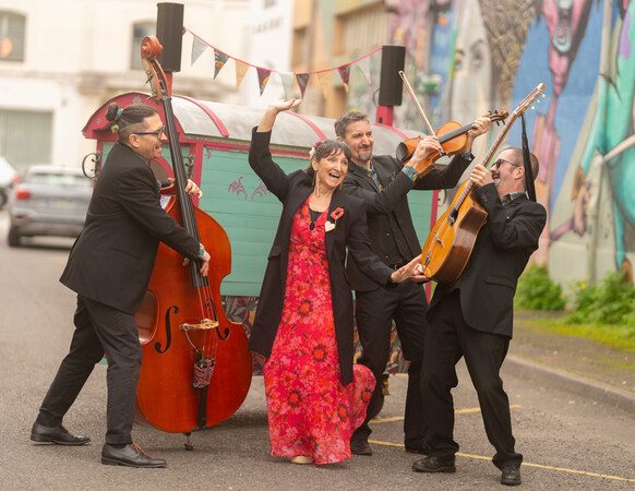 La Roulotte À Swing - Du swing plein la roulotte