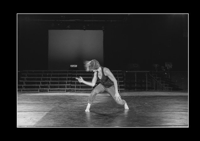  3D Mouvement/ Marjorie Cimpek  - cours de danse contemporaine 