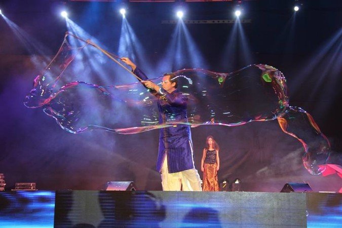 Rêve de bulles - Animation/spectacle de bulles de savon géantes.