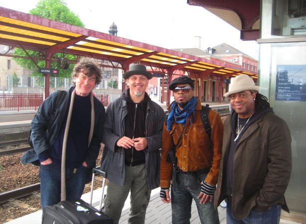 Ursus Minor invite boots riley & desdamona