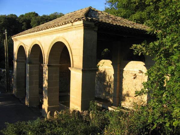 Découvrez le village de Vers-Pont du Gard