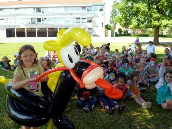 Gabriel BUBBLE - Magicien / Sculpteur de ballons / Mariage / Baptême / Communion