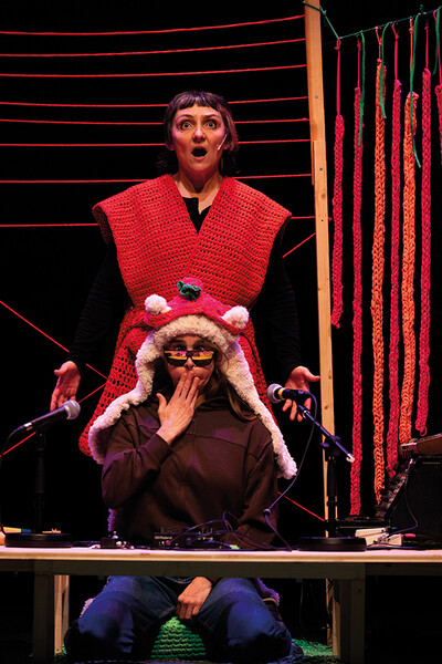 Spectacle Rouge Courroux - Collectif Les Becs Verseurs