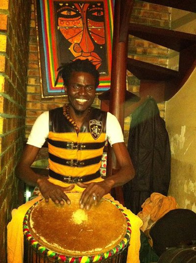 Babacar faye - COURS DE DANSE AFRICAINE ET DE PERCUSSION
