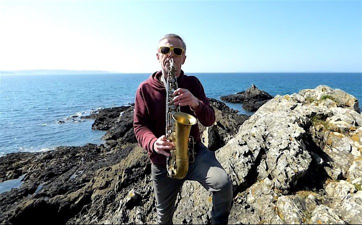 vincent - Cours de saxophone, flûte, clarinette