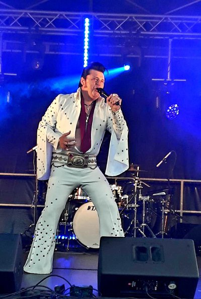 Evil Freddy - Show ELVIS