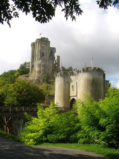 Ruines du château de Lavardin
