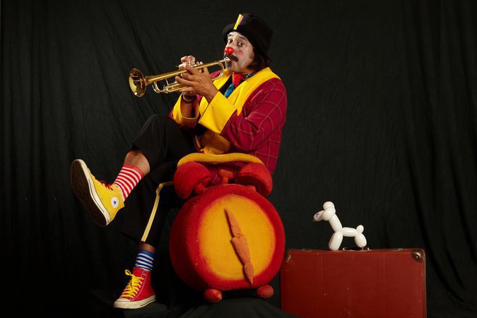 Compagnie René Palacios - Spectacles et Animations de Mime, Clown, Magie et Théâtre.