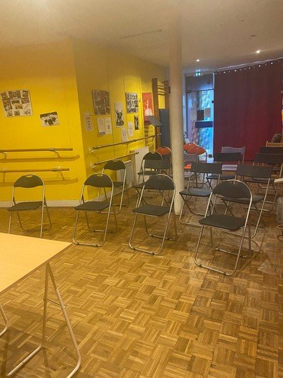 Salle disponible pour théâtre & ateliers 
