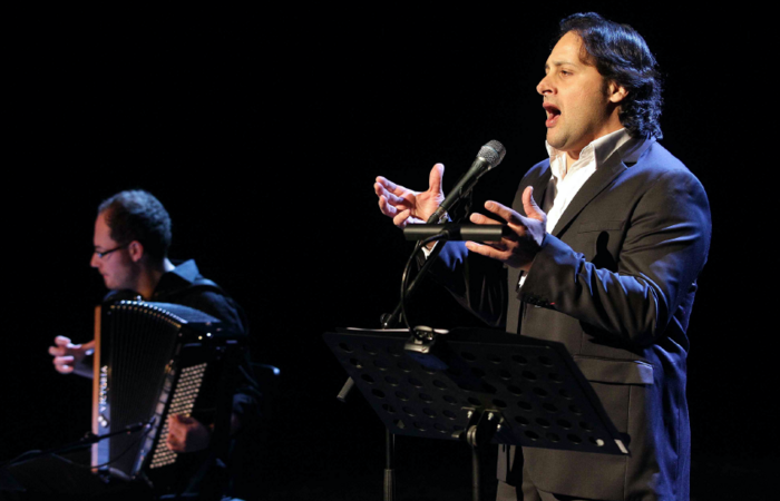 Café Tango avec Omar Hasan
