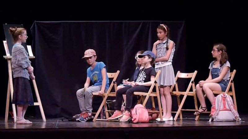 CIE SCENOFOLIES - THEATRE POUR ENFANTS