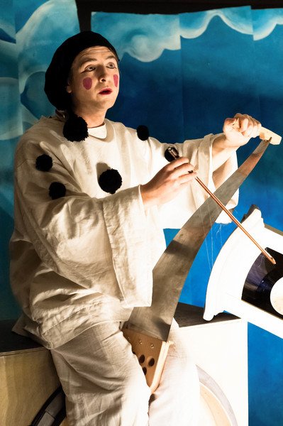 Cie Engrenage Théâtre - A PAS DE PLUME