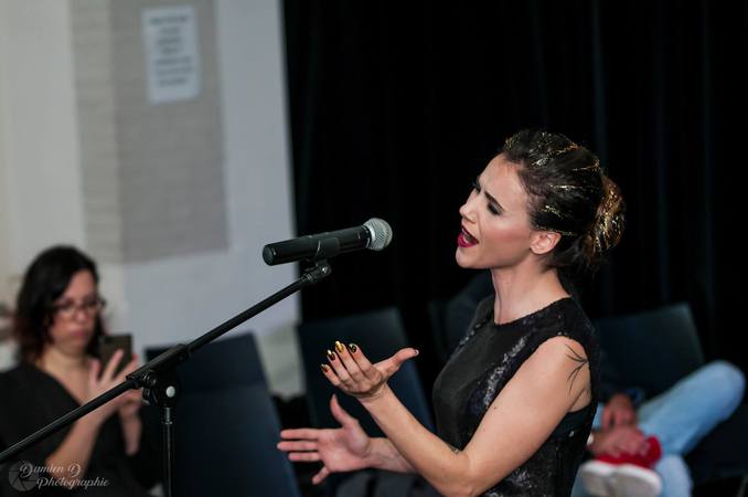Gwen Bovilan - Chanteuse Professionnelle