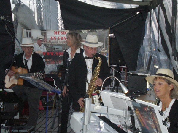 "MUSIC 66" UN GROUPE pour vos animations musicales