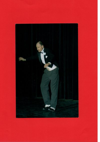 ROMAIN HOTTOT - DANSEUR CLAQUETTES POUR TOUS TYPES D’ÉVÉNEMENTS.