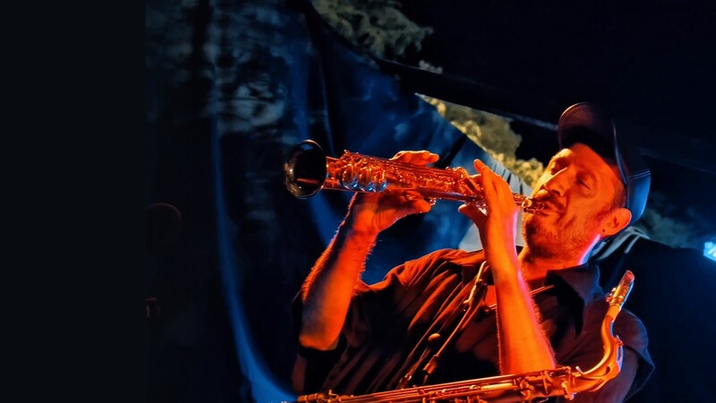 Ash Belgeri — HARMATTAN - un solo pour trois saxophones