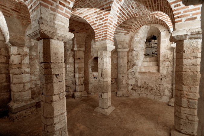 Crypte Saint-Avit