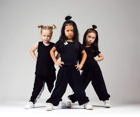 Studio Kalâa - Centre de Danse de Fréjus | 25 disciplines, 3 salles