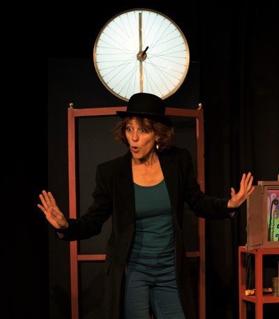 Bedhet Isabelle  - Spectacle du Théâtre d 'images de Mr Kamishibai