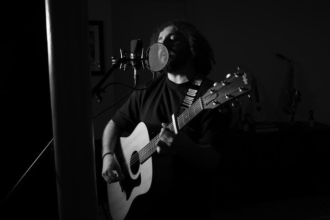 Elouhan - Chanteur-guitariste