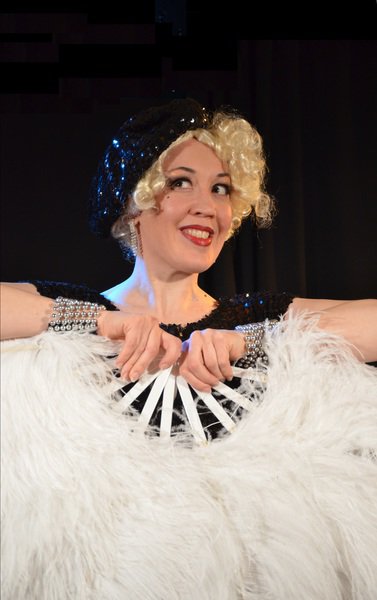 CLAIR DE LUNE - MISS PLUMES CLAIR DE LUNE