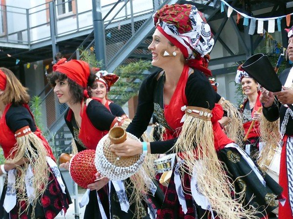Maracatu Oju Oba - Batucada- Percussion & Fanfare brésilienne
