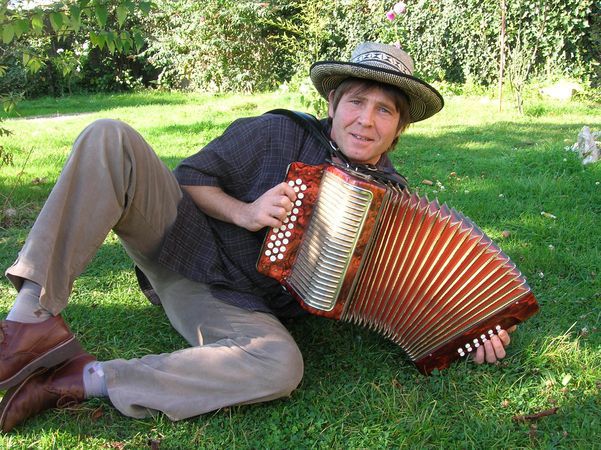 Robert Santiago