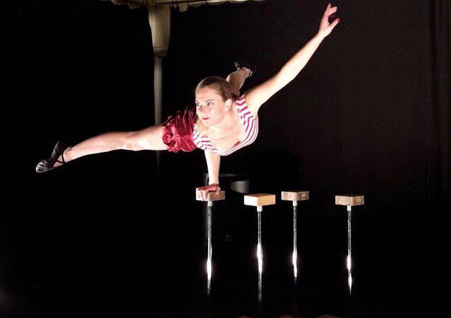 Ines Valarcher - équilibriste 