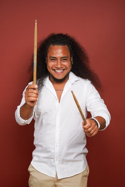 Percussionniste professionnel brésilien