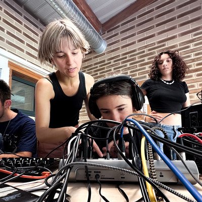 Colos musique/cinéma/stand-up/théâtre/danse/radio