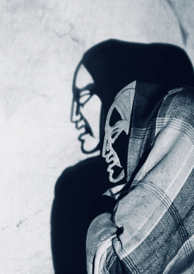Les Antigones (Théâtre de papier, d'ombre, chant)