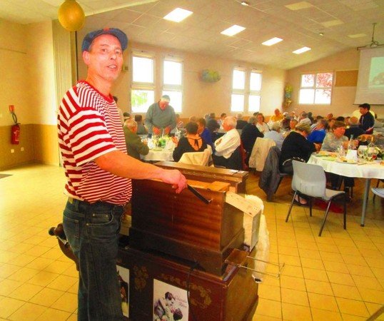 Musicolo - Orgue de barbarie et chansons françaises 