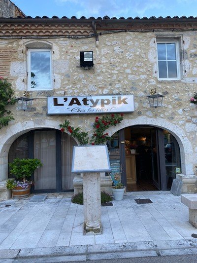 Restaurant l'Atypik "Chez les Filles!"