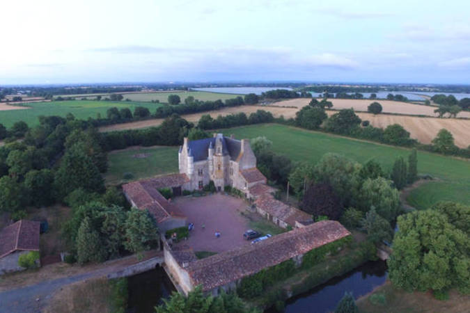 chateau de VERMETTE