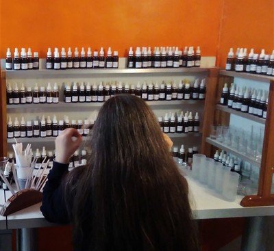 Parfumeurs Amateurs - Cours de parfumerie naturelle à l'année
