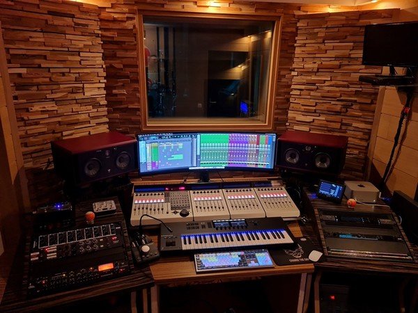 STUDIO 13 PRODUCTION - Studio d'enregistrement