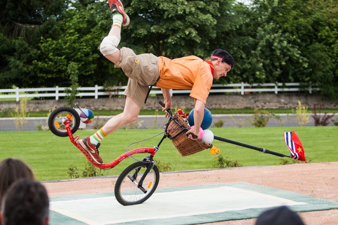 Cie Jongleur de Fables - Trottinette