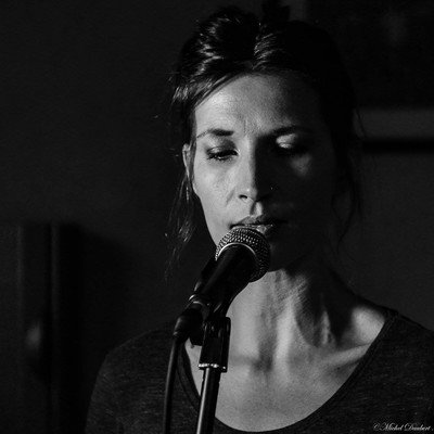 Clare Elizabeth  - Cours de Chant et Coaching Vocal en Anglais/Français