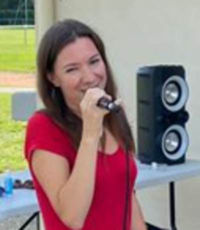 Elaïa BABLED - Chanteuse proposes plusieurs formations artistiques