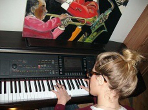 Cours de piano à domicile sur Lyon et Villeurbanne/Professeur diplômée