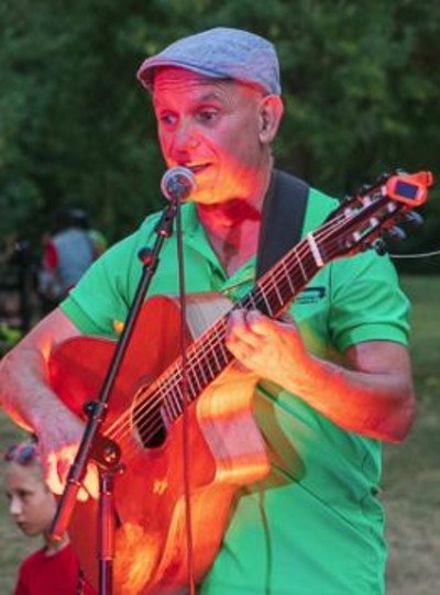 Richard Palomo - Cours de guitare, Ukulélé, chant