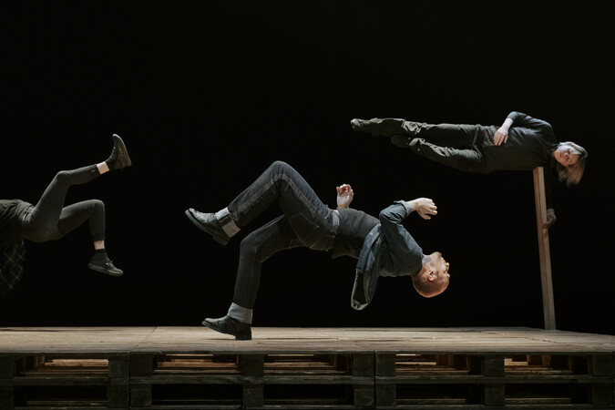  À vue · COMPAGNIE 32 NOVEMBRE - Magie