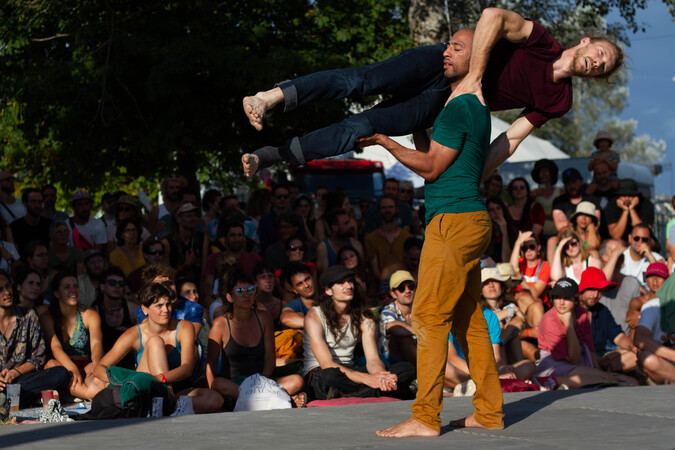  Ex-Change · Collectif Nakama - danse et cirque