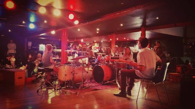 POLIRITMO - cours/ateliers de batteries et percussions