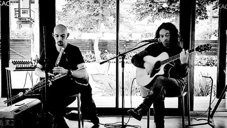 K. Camus & Y. Gourvil Irish Duo - Duo de musique irlandaise (Uillean pipes/guitare/chant)